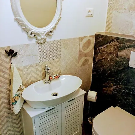 Vintage Dramalj, Pool Self-use