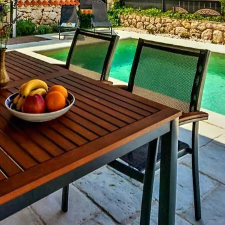 Appartamento Vintage Dramalj, Pool Self-use *