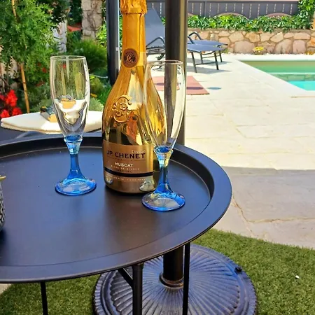 דירה Vintage Dramalj, Pool Self-use *