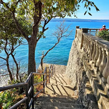 Vintage Dramalj, Pool Self-use Apartment Dramalj