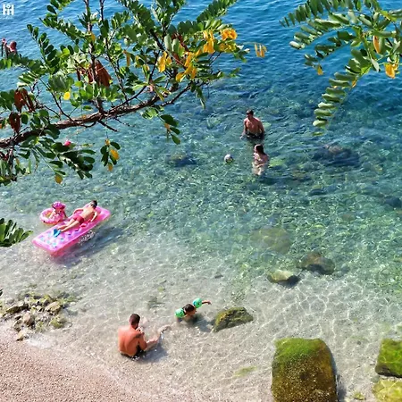 Vintage Dramalj, Pool Self-use * דראמליי