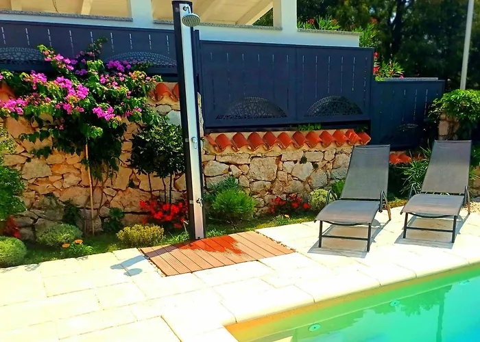 Vintage Dramalj, Pool Self-use